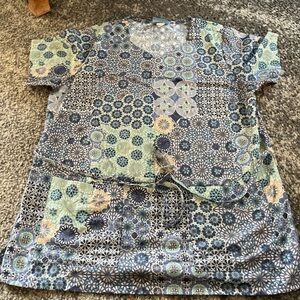Multicolored scrub top